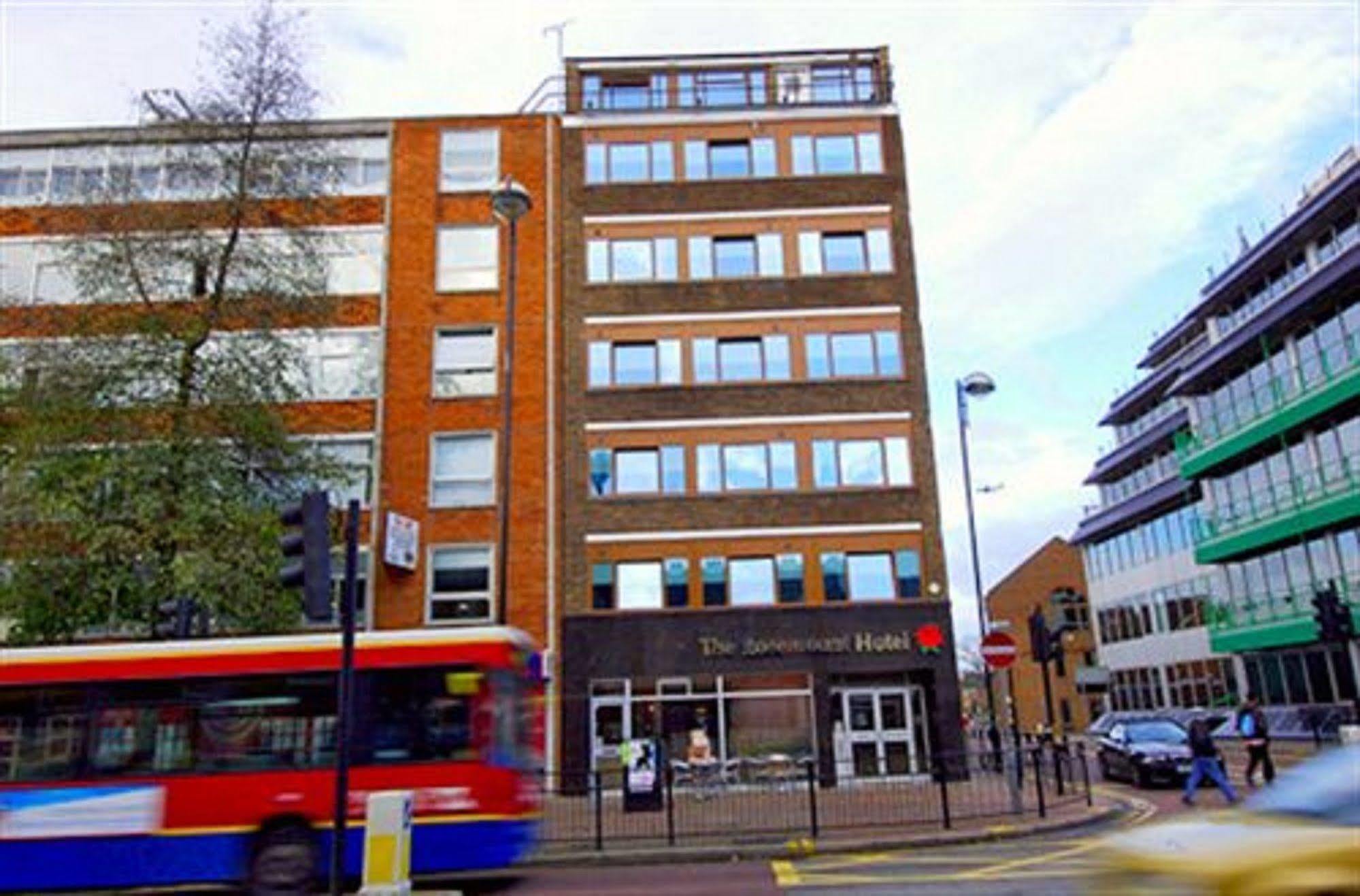 Rosemount Hotel Heathrow Hounslow Exterior photo